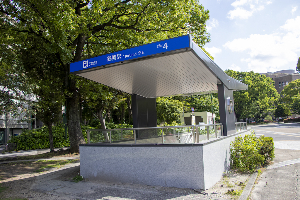 鶴舞公園バラ園の現在の開花状況2026|見頃はいつまで続くか予測 地下鉄「鶴舞駅」4番出口